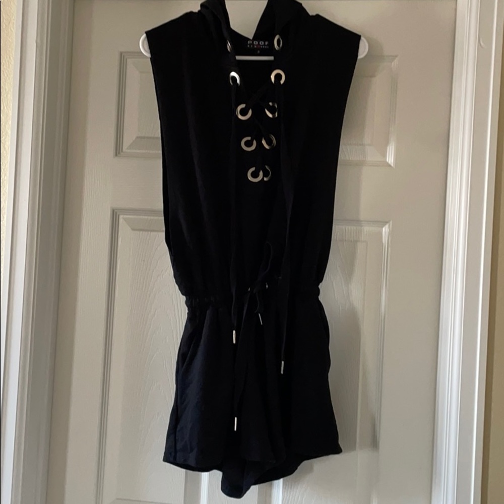 Black romper size small